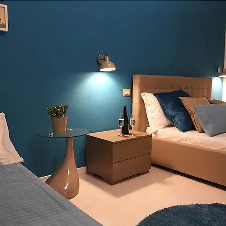 Le Coq Suites